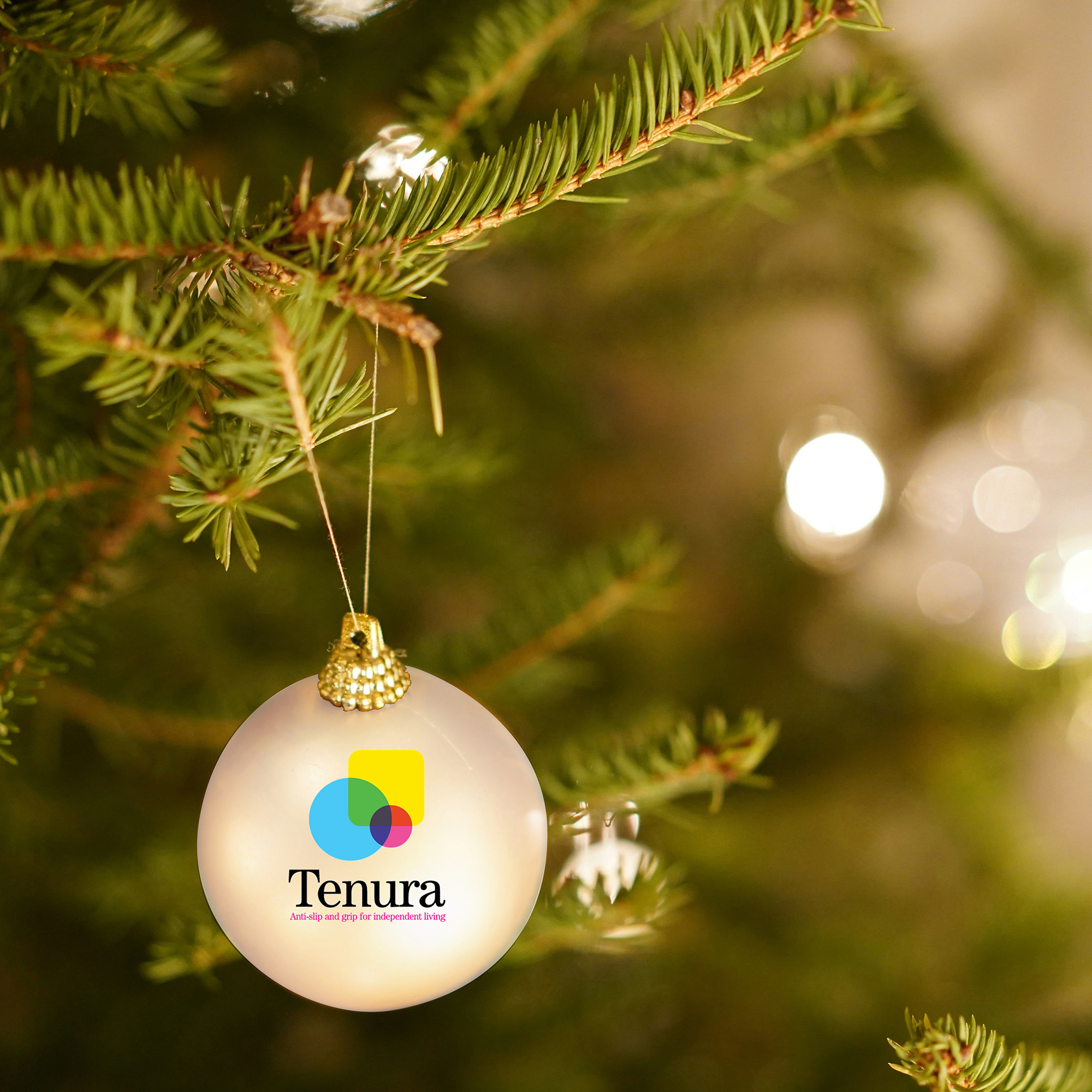 Christmas-Bauble-Tenura-Image-Square