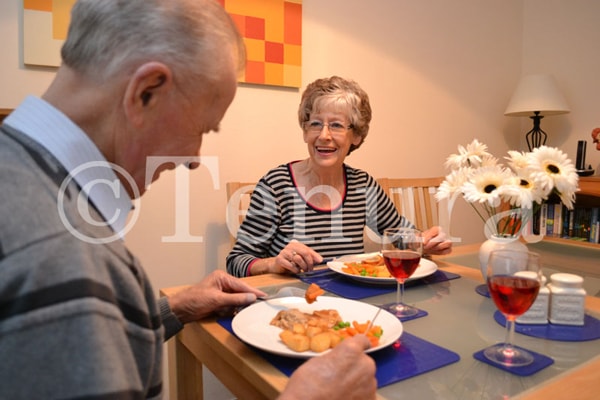 tenura anti slip mats on dining table