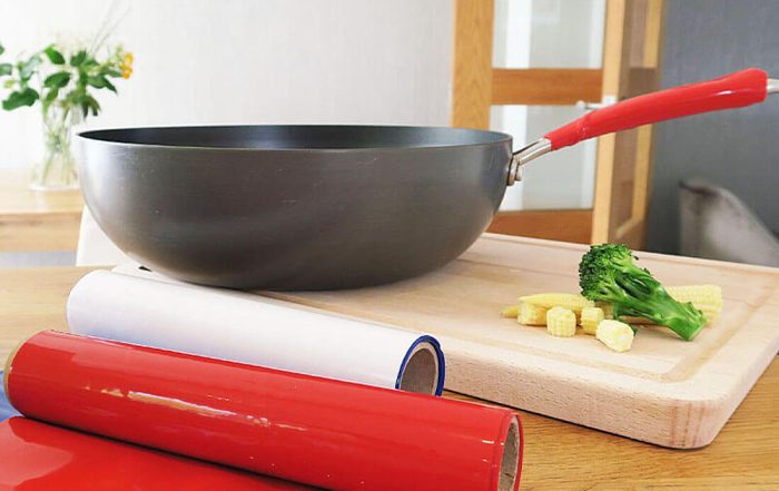 t-r-2-3-grip-roll-on-cookware-in-kitchen-with-food-1-web