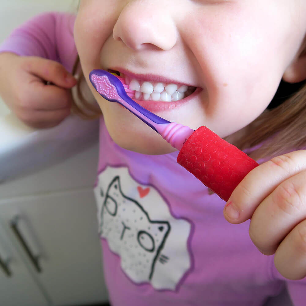 T-PCG-R-Red-Childrens-Cutlery-Grips-Girl-Brushing Teeth-2