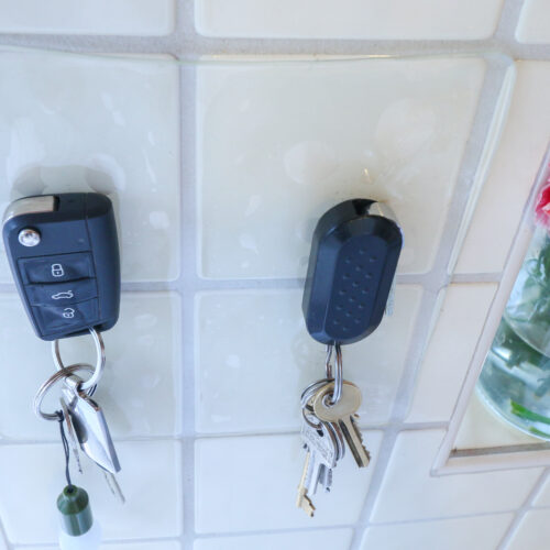 T-EG-1 Clear Extreme Mat Used to Hold up Car Keys-8