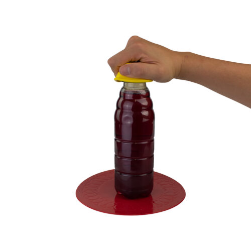 T-KITCHEN-PACK-Opening-Bottle 1