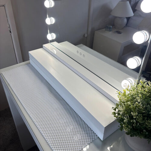 T-NET-White-Non-Slip-Fabric-On-Top-of-Dressing-Table-5.jpg