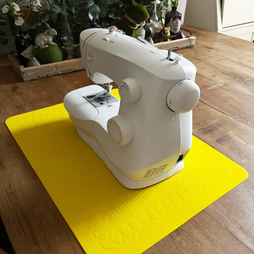 T-FLOOR-60-3-Yellow-Floor-Mat-Sewing-Machine-2.jpg