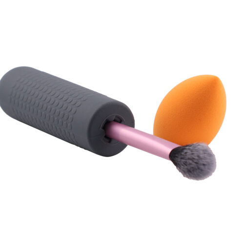 T-CG-1-Cutlery-Grips-Makeup-Brushes-Studio-2