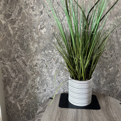 TC-MAT-25-5-Black-Table-Mat-Plant.jpg