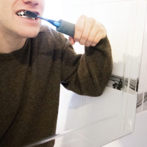 T-CG-1-Cutlery-Grips-Toothbrush-Brushing-Teeth-2