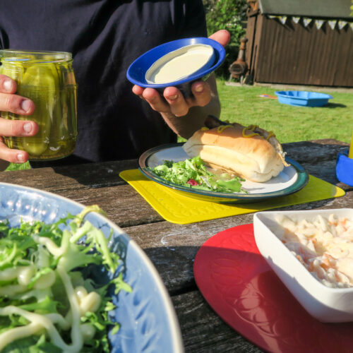 Summer-Video-Picnic-Table-Place-Setting-6