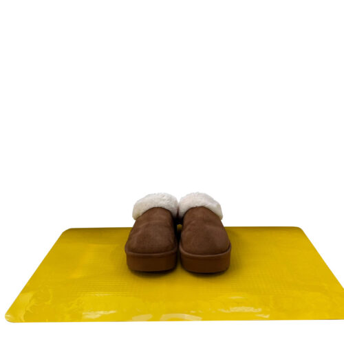 T-FLOOR-60-3-Yellow-Floor-Mat-Slippers-copy.jpg
