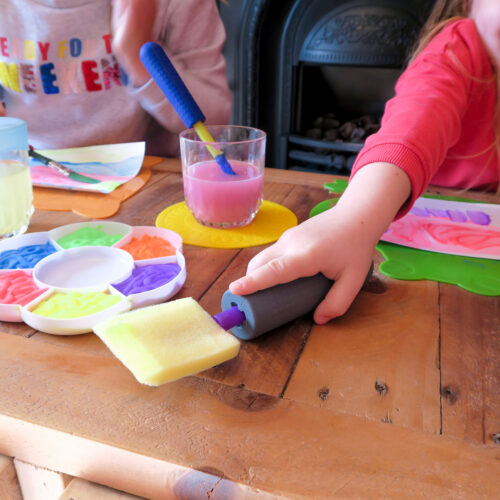 T-CG-1-Cutlery-Grips-Paintbrush-Childrens-Video-3