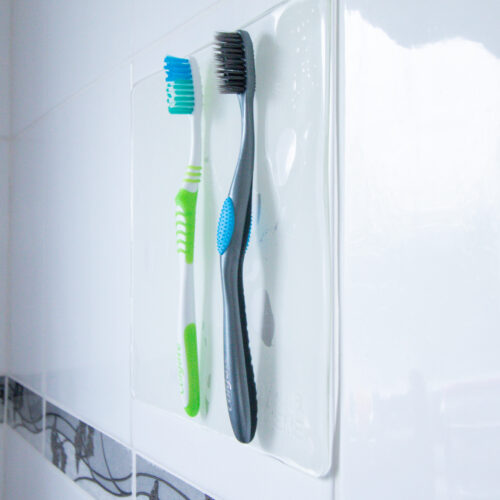 T-EG-1 Clear Extreme Mat Used to Hold up Toothbrushes-3