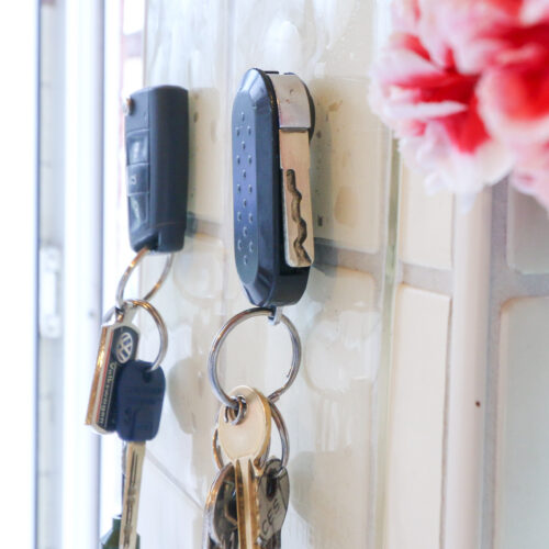 T-EG-1 Clear Extreme Mat Used to Hold up Car Keys-1