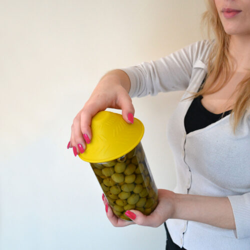 T-J-3-Yellow-Jar-Opener-Olives-1