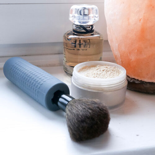 T-CG-1-Cutlery-Grips-for-Makeup-Brushes-1 web