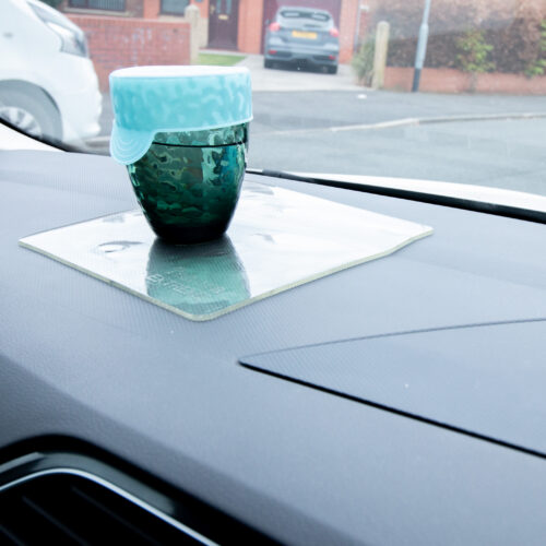 T-EG-1 Clear Extreme Mat Used to Keep Drinks Safe in a Car-6